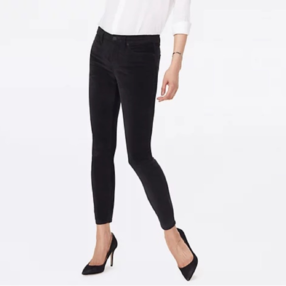 NYDJ Velveteen‎ Skinny Pants Sz 8 Black